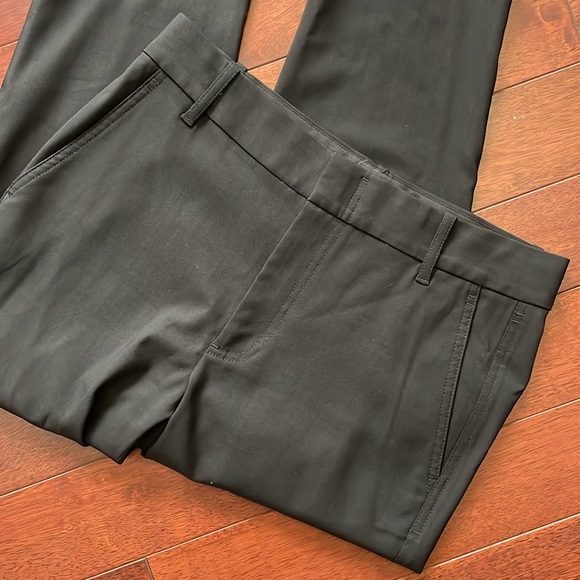 Vince Black 98% Wool Flat Front Unlined Tapered Leg Pants 6 - Picture 2 of 7